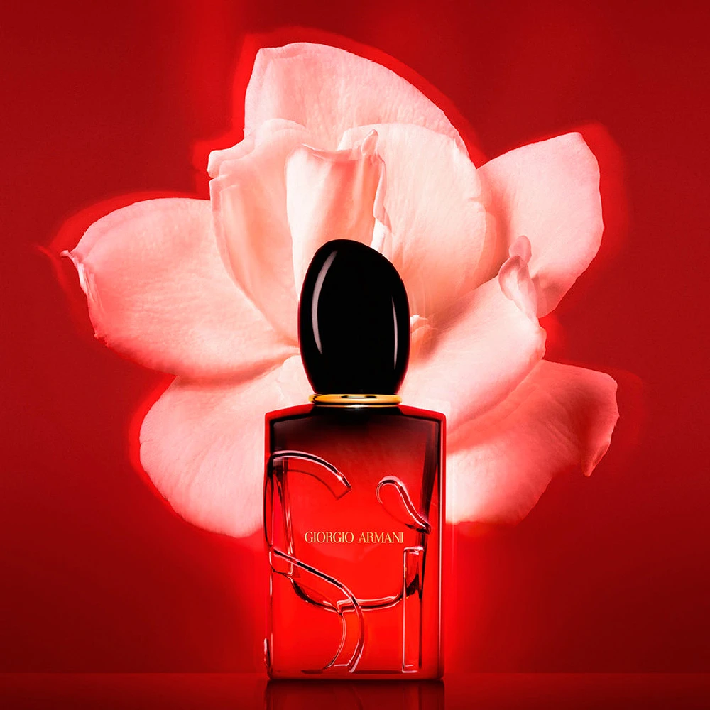 Парфюмерная вода Sì Passione Intense