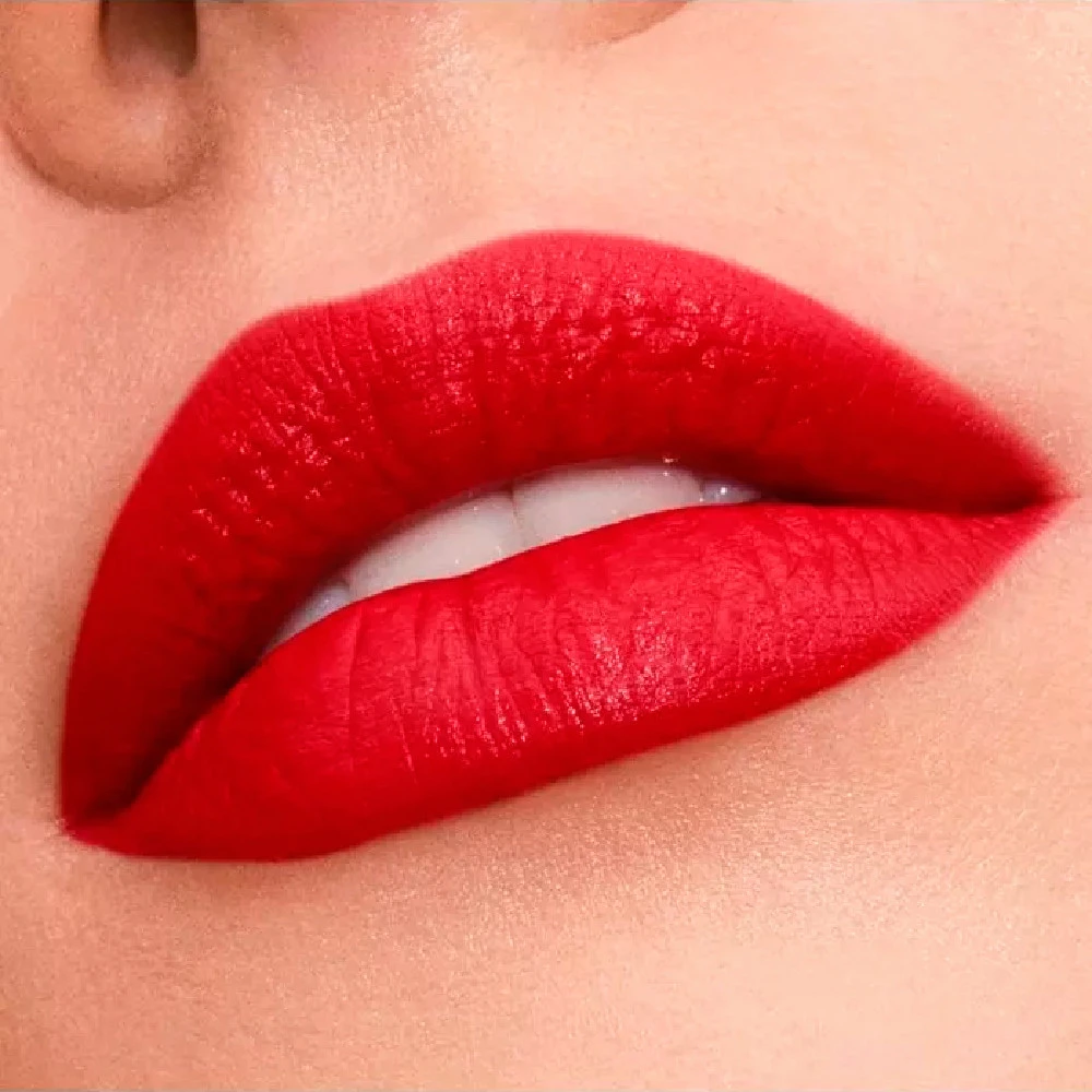 Матовая губная помада Estée Lauder Pure Color Explicit Silk Matte Lipstick