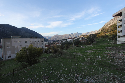 Grundstück in Dobrota — photo 3