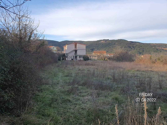 Grundstück in Radanovici