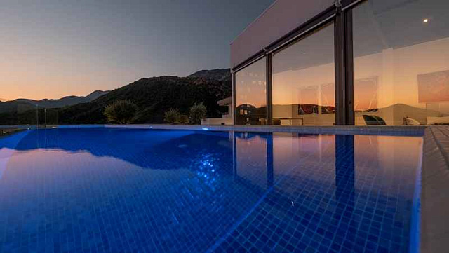 Einzigartiges Penthouse mit Pool und Dachgarten — photo 4