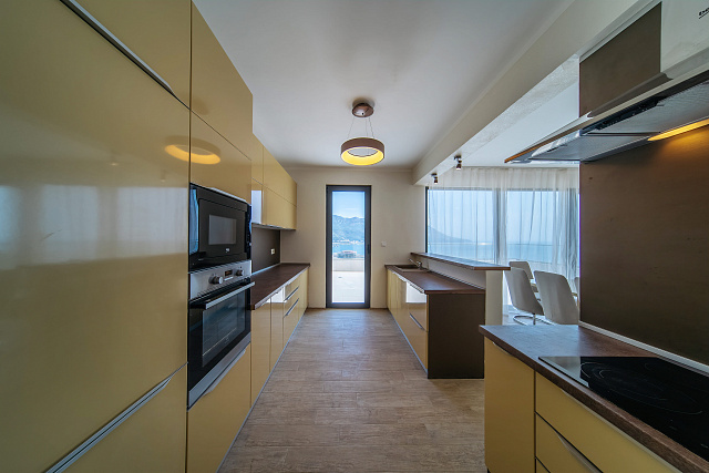 Geräumiges Penthouse mit großer Terrasse und Meerblick — photo 6