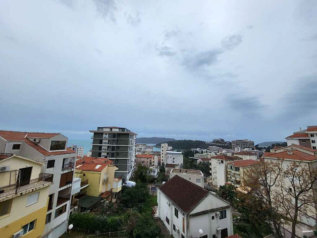 Ein-Zimmer-Wohnung mit Meerblick in Becici — photo 10