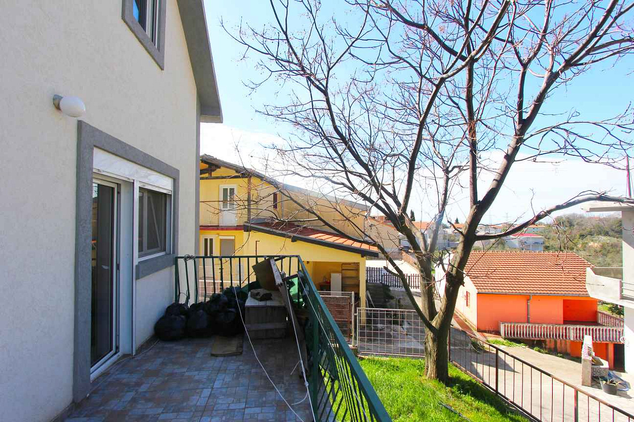 Haus in Dobra Voda mit zwei Schlafzimmern