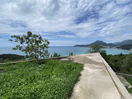 Zum Verkauf steht ein eingezäuntes Grundstück mit Panoramablick auf die Adria — photo 3