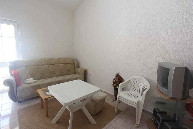  Apartment mit einem Schlafzimmer in Sutomore