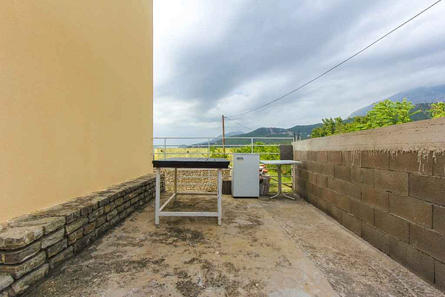 Dreistöckiges Stadthaus mit atemberaubendem Meerblick in Herceg Novi — photo 12