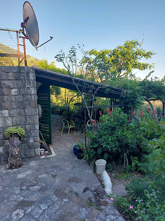 A house in Bar, 200m², with three bedrooms — photo 2