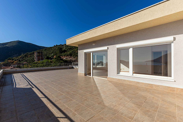 Wohnung mit Meerblick in Budva — photo 6
