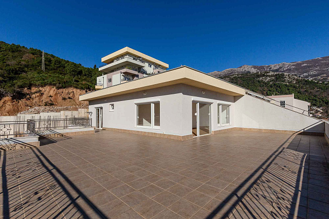 Wohnung mit Meerblick in Budva — photo 7