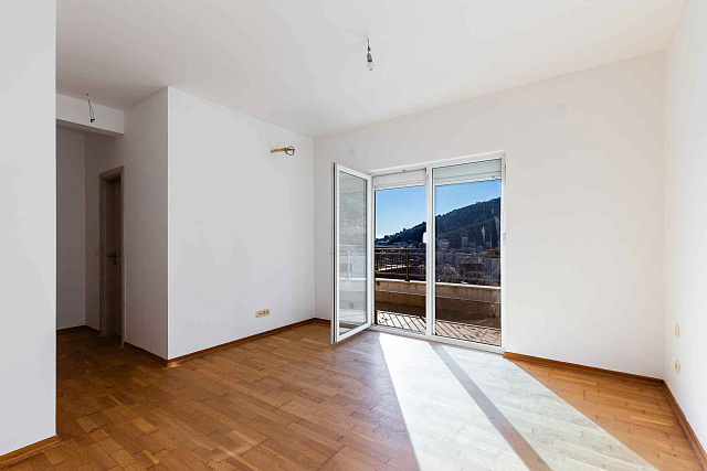 Wohnung mit Meerblick in Budva — photo 12