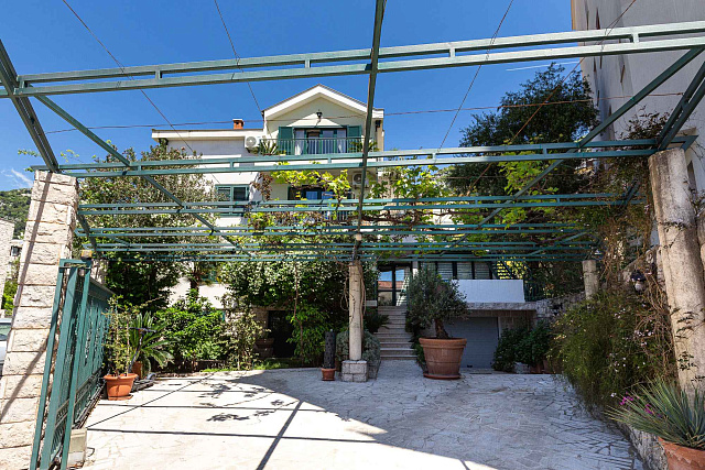 Geräumiges Haus in Budva — photo 31