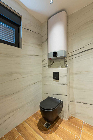 Penthouse in einem Neubau in Becici in der Nähe des Meeres — photo 13