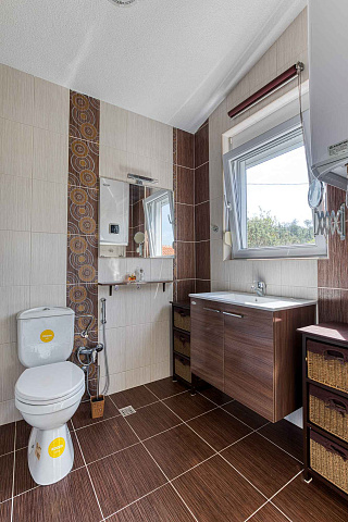 Elegantes Haus mit atemberaubendem Blick auf die Bucht von Kotor in Herceg Novi — photo 18