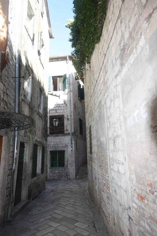 Apartment mit drei Schlafzimmern in der Altstadt von Kotor