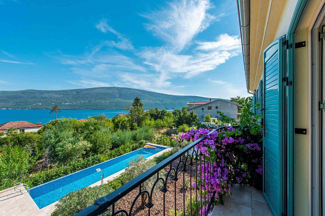 Luxuriöse Villa mit Meerblick in Baosici, Herceg Novi — photo 13