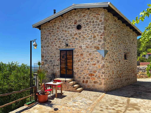 Steinhaus mit Meerblick in Dobra Voda — photo 6