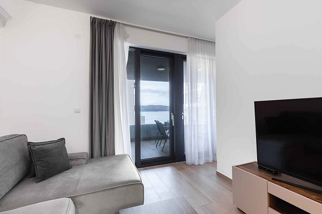 Ein-Zimmer-Wohnung in Bečići – Vollständig Möbliert! — photo 13