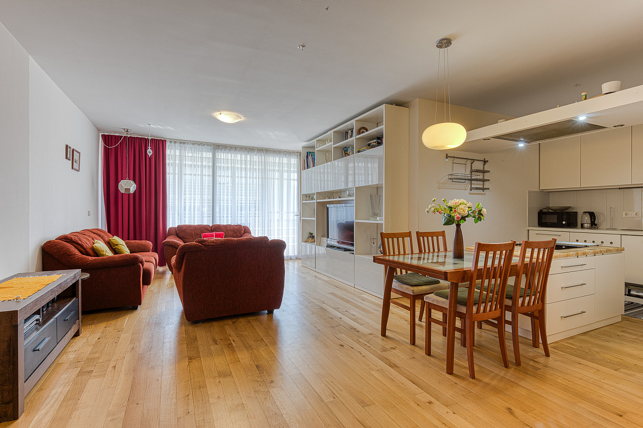 Moderne, Komfortable und Vollständig Ausgestattete Ein-Zimmer-Wohnung in der Nähe des Strandes