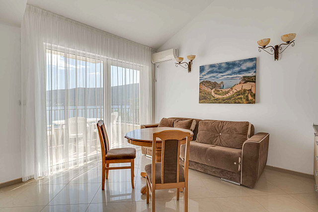 Wohnung zum Verkauf in Herceg Novi mit Meerblick — photo 8