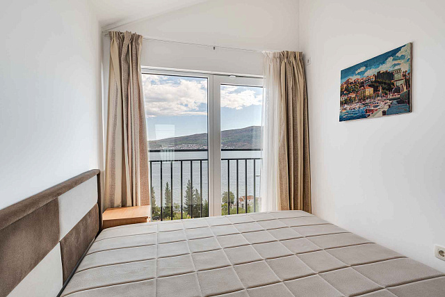 Wohnung zum Verkauf in Herceg Novi mit Meerblick — photo 16