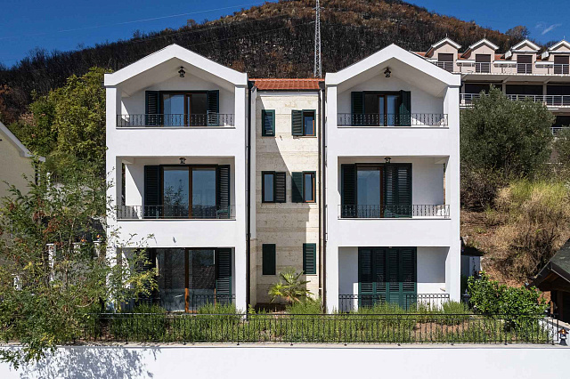 Geräumige und helle Apartments mit Panoramablick auf das Meer — photo 33