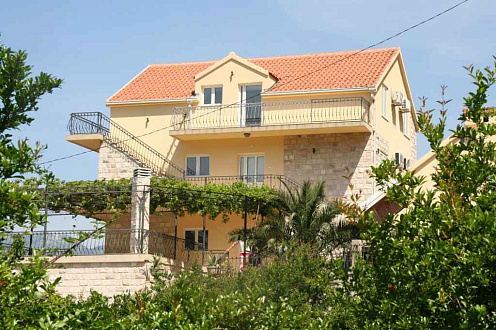 Haus mit Meerblick in Dobrota