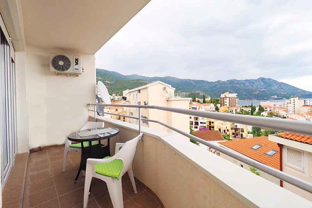 Luxus-Maisonette in Becici — photo 14