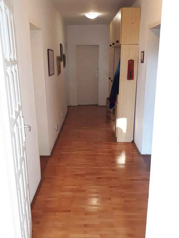 Schönes Haus mit Meerblick in Bar — photo 11
