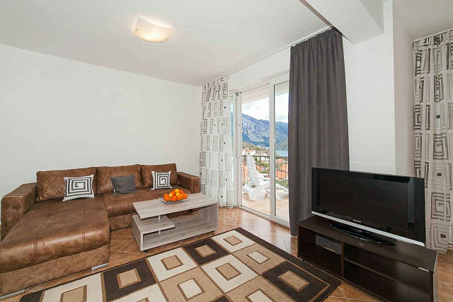 Apartments mit Meerblick in Herceg Novi
