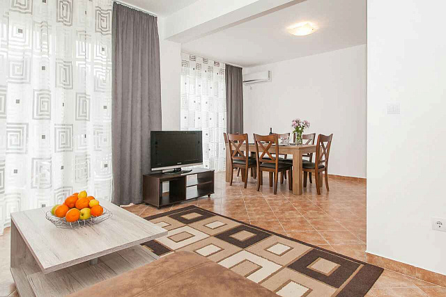 Apartments mit Meerblick in Herceg Novi — photo 8
