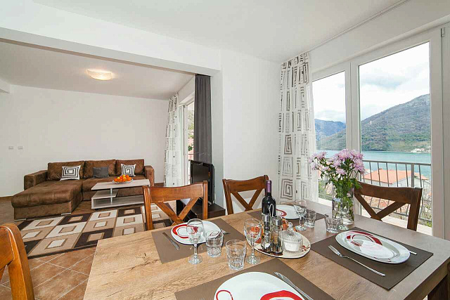 Apartments mit Meerblick in Herceg Novi — photo 14