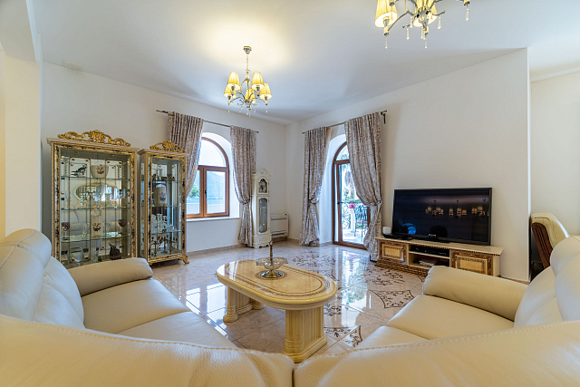Luxusvilla in Bijela — photo 12