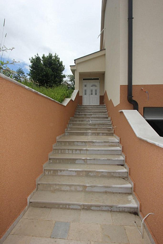 Dreistöckiges Haus in Moidezh — photo 6