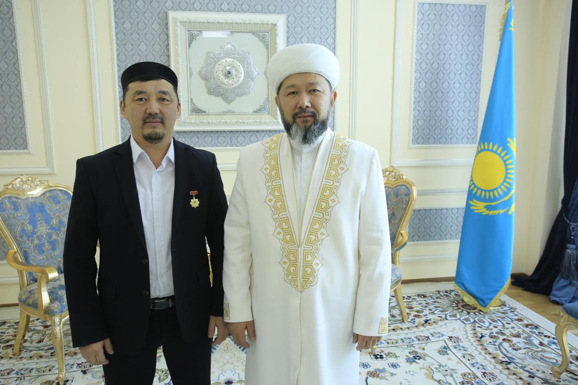 ҚМДБ төрағасы Омбы мүфтиімен кездесті