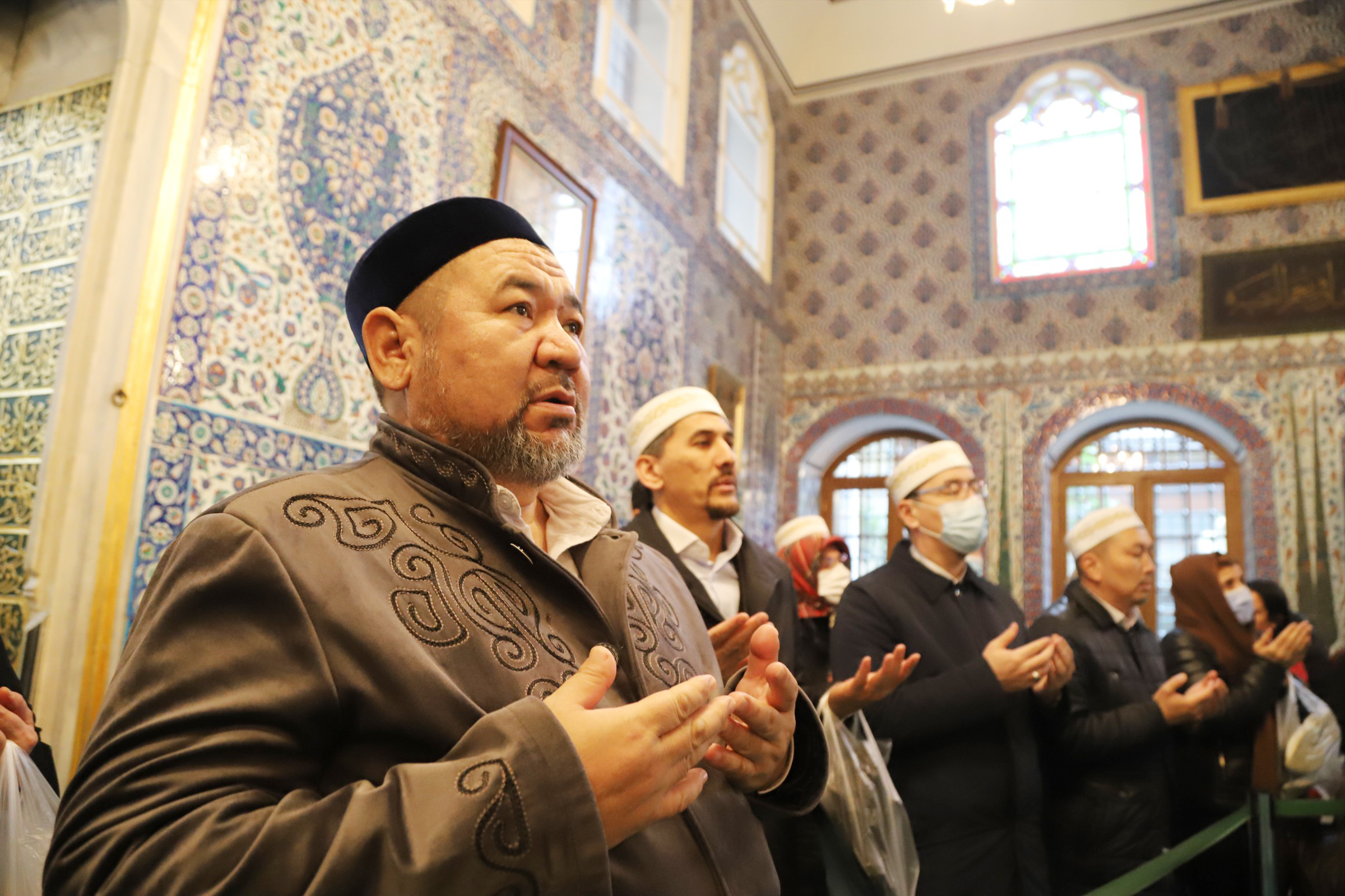 ҚМДБ делегациясы сахаба Әбу Әйюб Әл-Ансариге зиярат жасады
