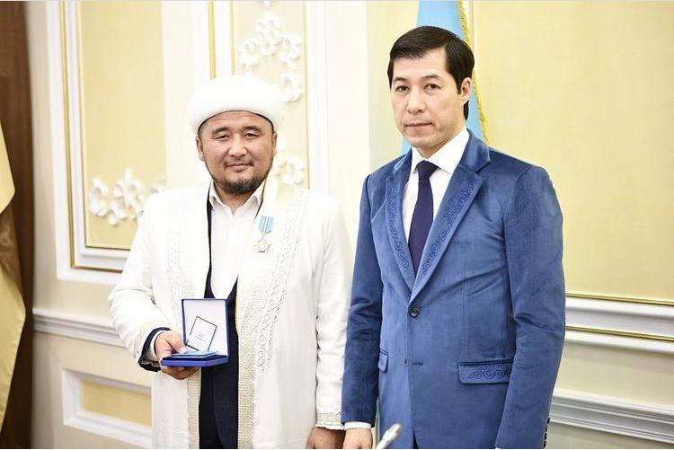 Мемлекеттік марапатқа ие болды