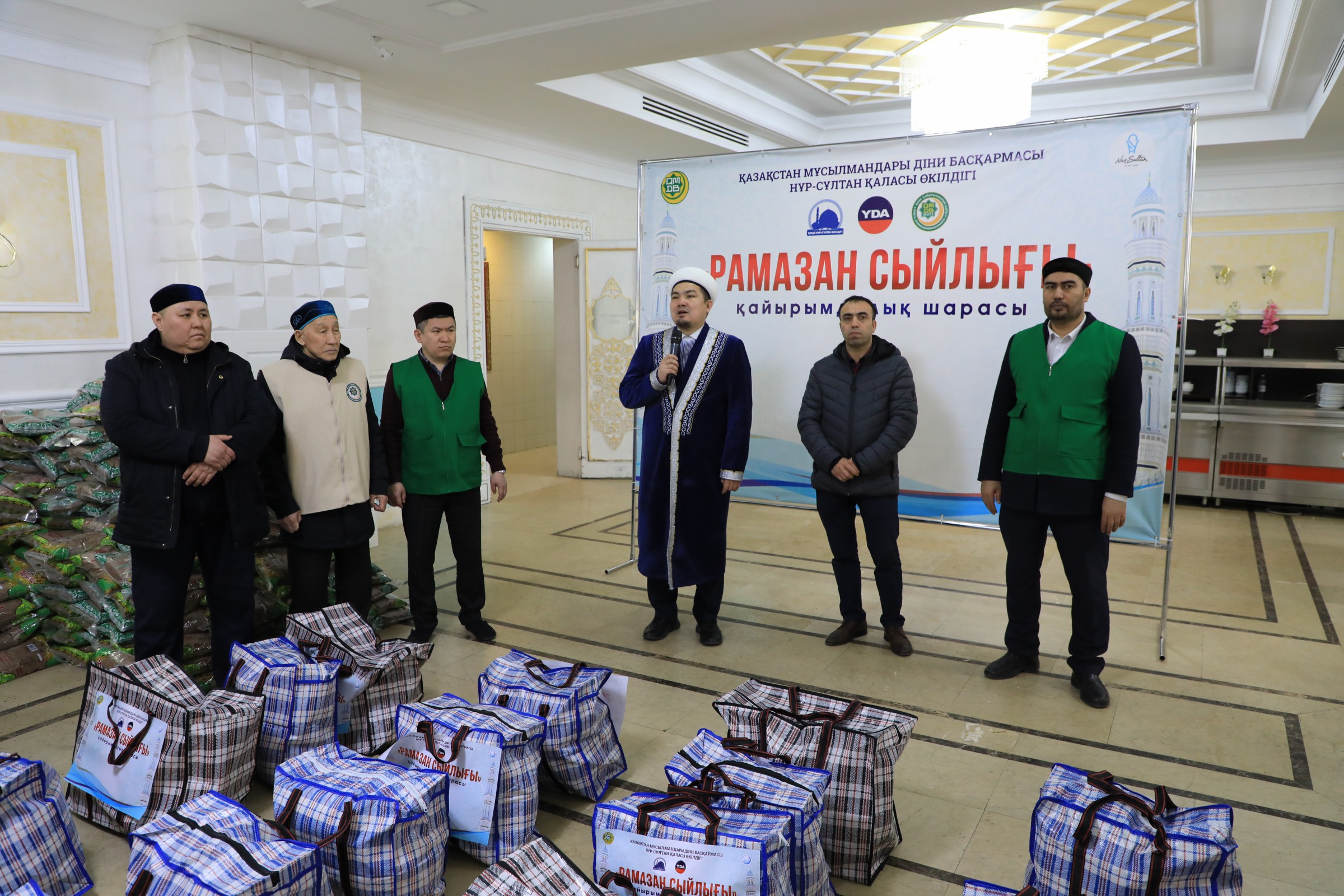 Елордада 1500 отбасыға «Рамазан сыйлығы» табысталды