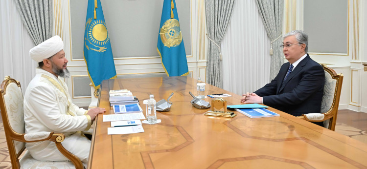 Президент бас мүфтиді қабылдады