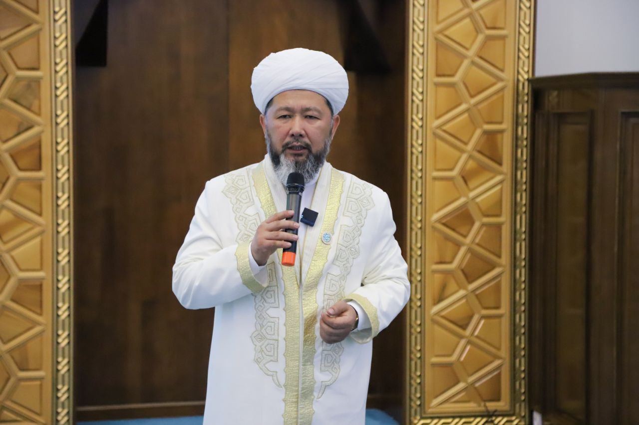 Бас мүфти Түркістанда мешіт жамағатына насихат айтты