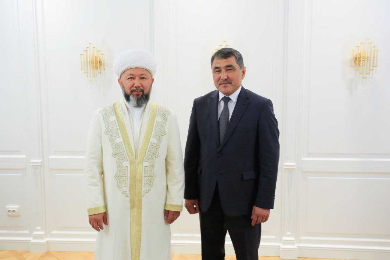 Бас мүфти Жамбыл облысының әкімімен кездесті